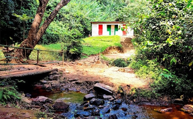 Karera Waterfalls